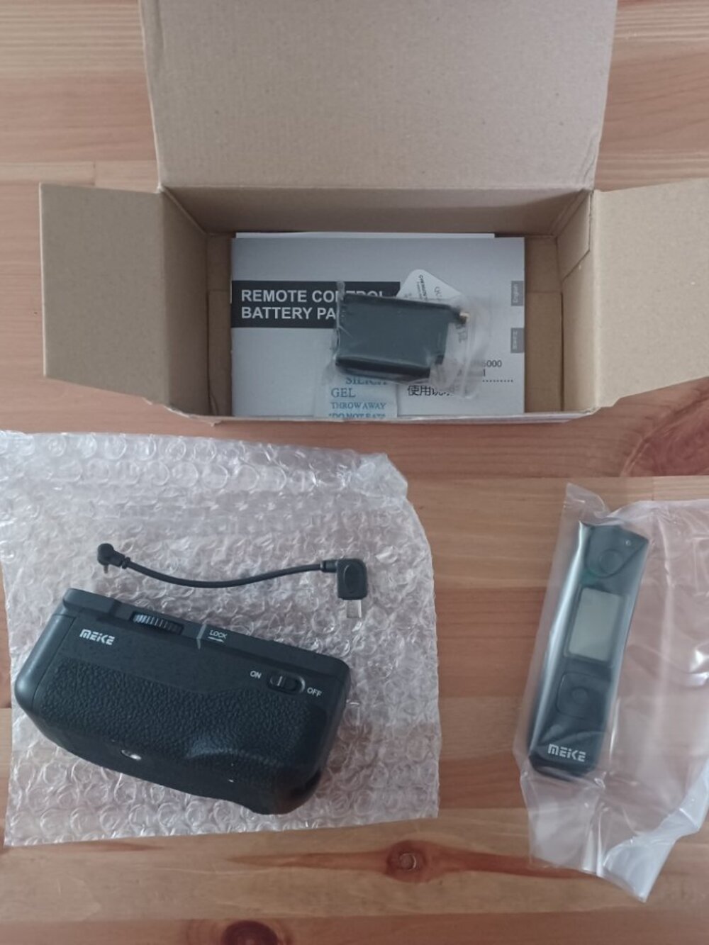Pro Battery Grip Remote For Sony A6000 A6300 A6400 A6100 Vertical Meike MK-A6300